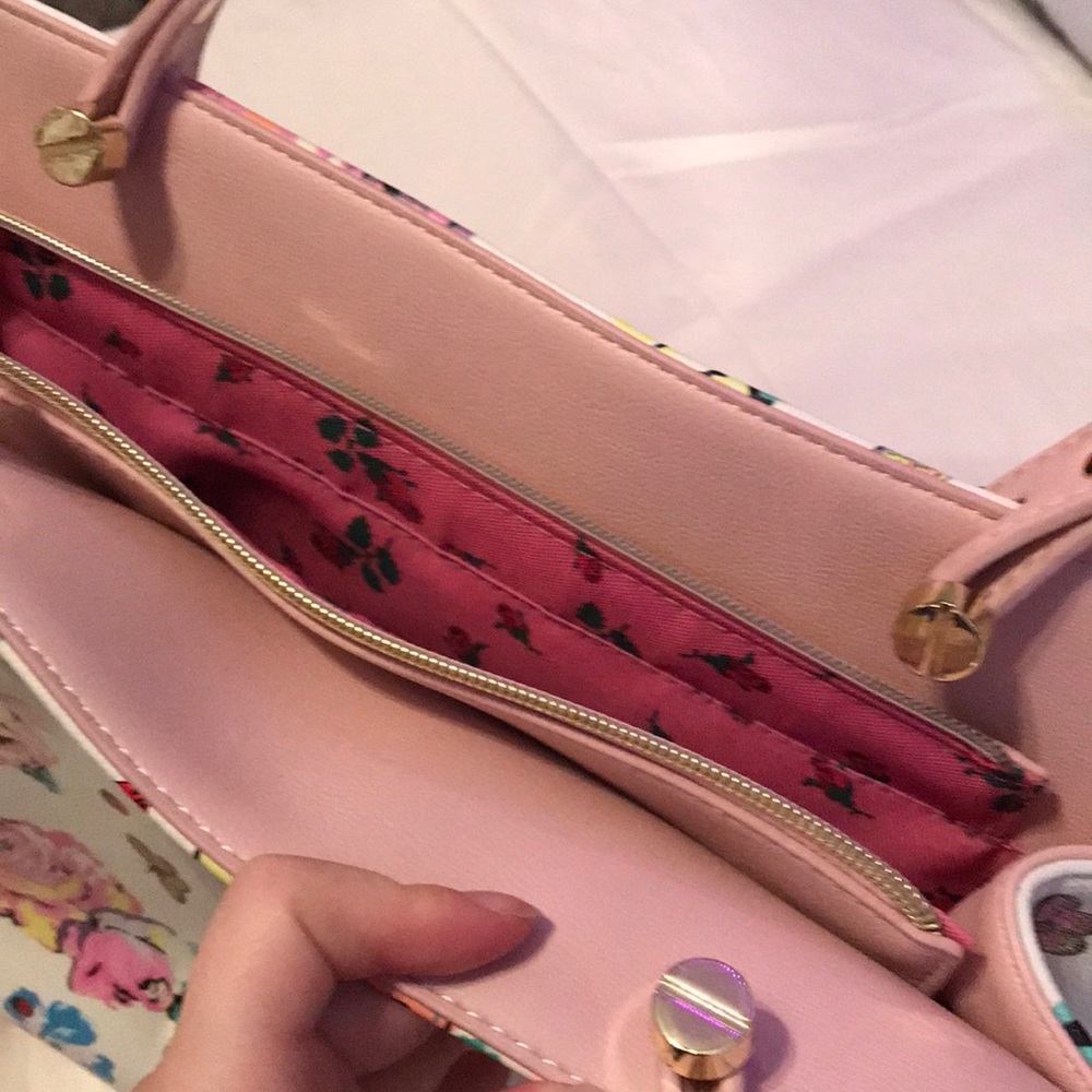 Purse - Picture 8 of 14